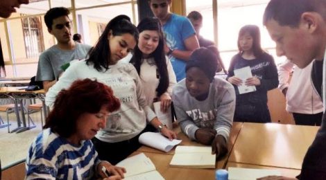 L'escriptora Rosa Roca ens visita a l'escola.